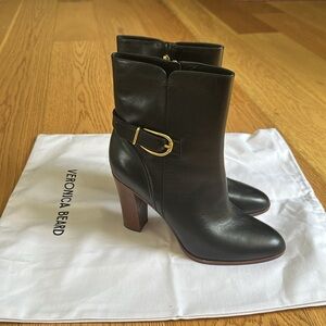 NWT Veronica Beard Viv Boots Womens 10 4” Heel Buckle